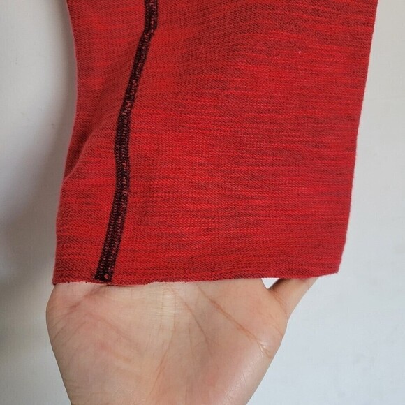 Lululemon Athletica Verve Cropped Red Deepest Cranberry Cut Off Raw Hem Pants 4 - Picture 8 of 14